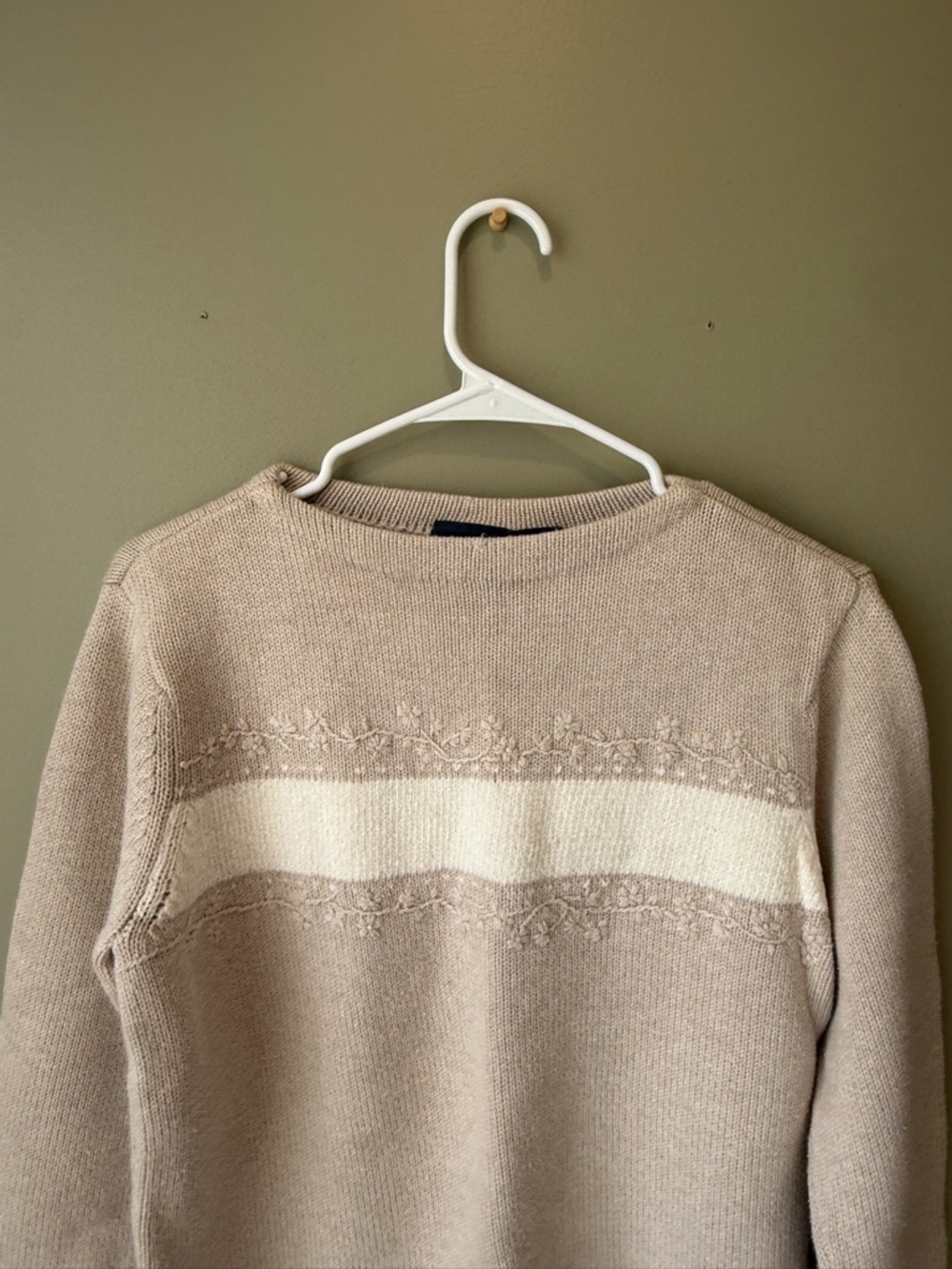 Liz Claiborne Cream Sweater with White Chest Stripe